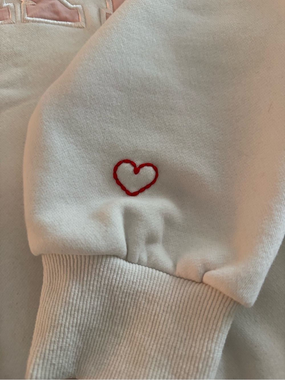 PARKE Valentine’s Day mockneck 2024 - Picture 2 of 12